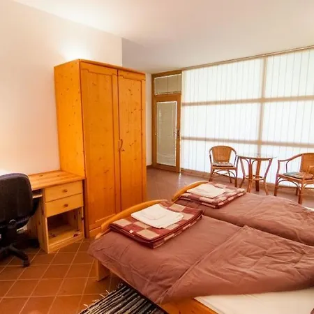 Dvorec Rakican Hotel