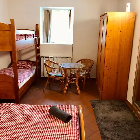 Dvorec Rakican ホテル 3*