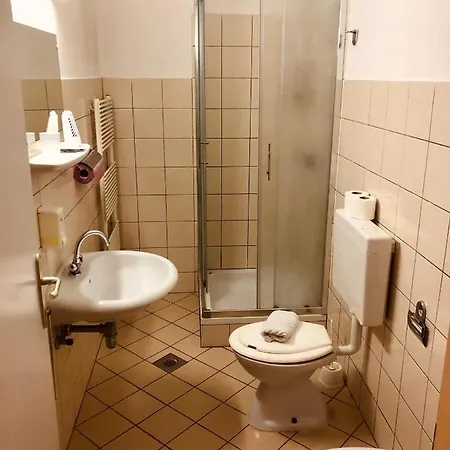 Hotel Dvorec Rakican