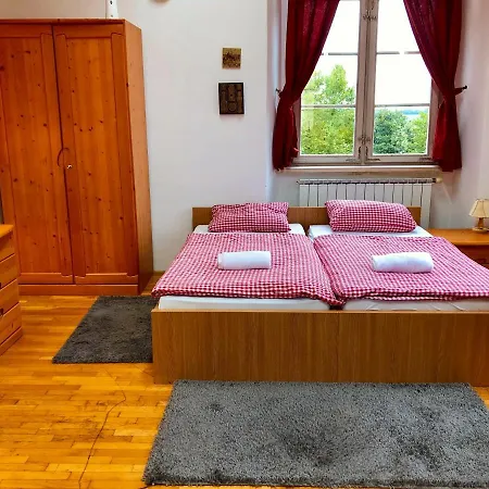 ホテル Dvorec Rakican