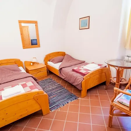 Hotel Dvorec Rakican 3*