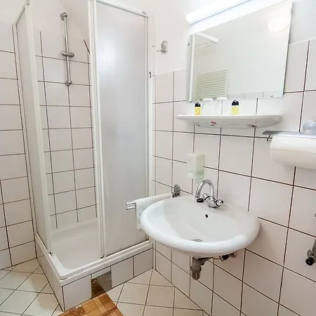 Dvorec Rakican Hotel Murska Sobota