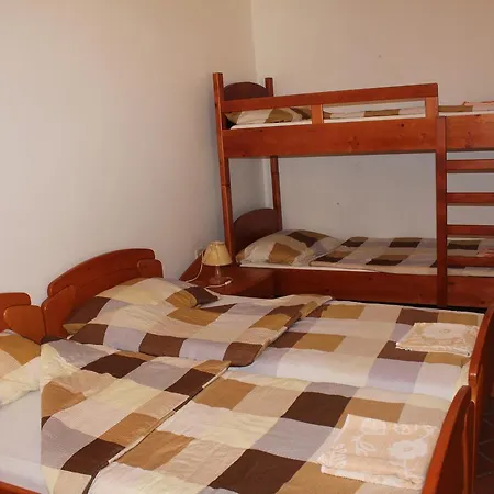 Dvorec Rakican Hotel 3*