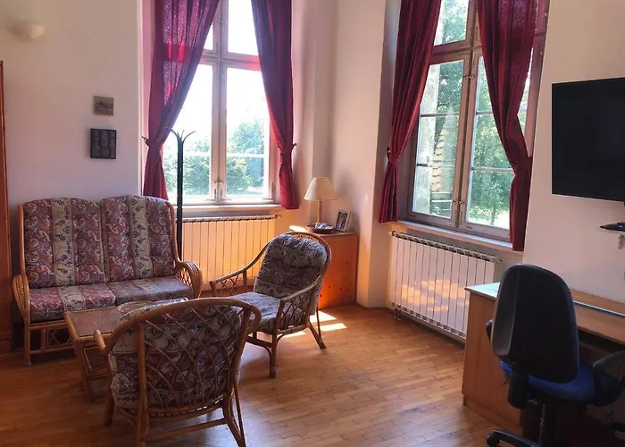 Dvorec Rakican Hotel 3*