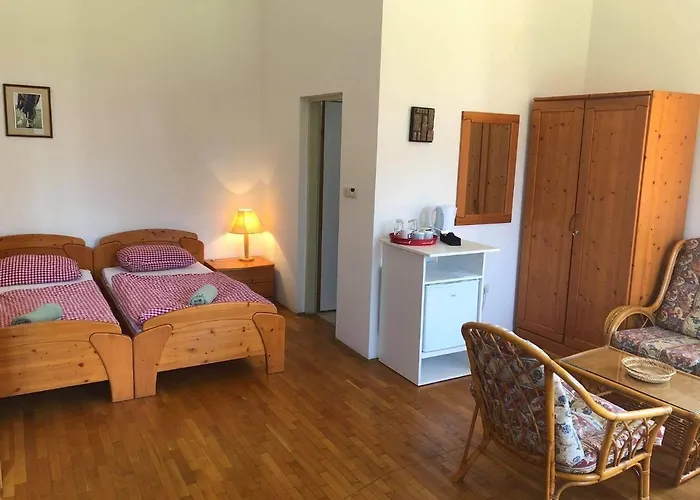 Dvorec Rakican 3* Murska Sobota