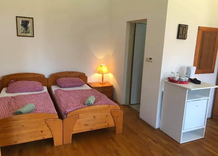 Dvorec Rakican 3* Murska Sobota