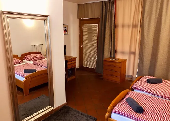 Dvorec Rakican Hotel Murska Sobota