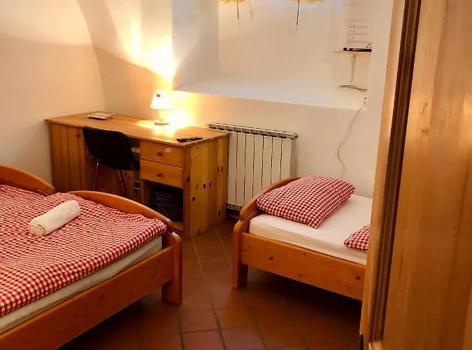 Dvorec Rakican Hotel Murska Sobota