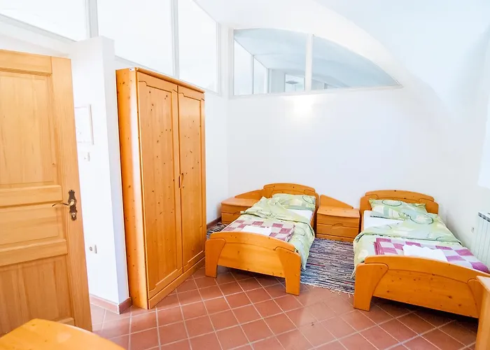 Dvorec Rakican Hotel Murska Sobota