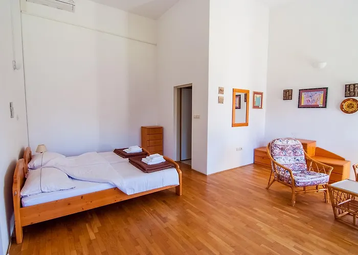 Dvorec Rakican Hotel Murska Sobota